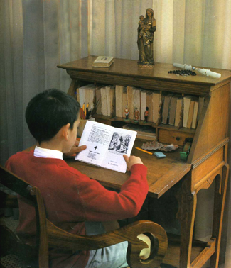 An Orderly student desk