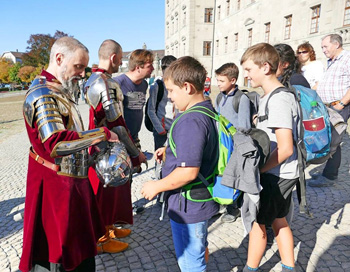 polish knight greet youth