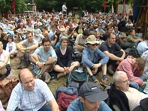 Chartres Pilgrims sitting on the ground