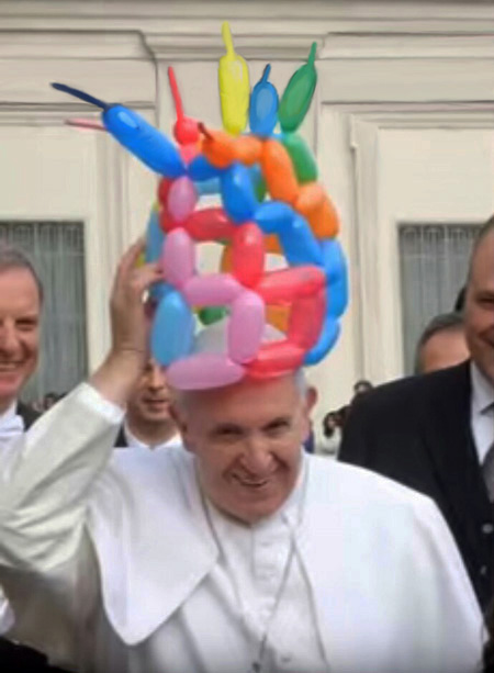 Pope Francis new tiara