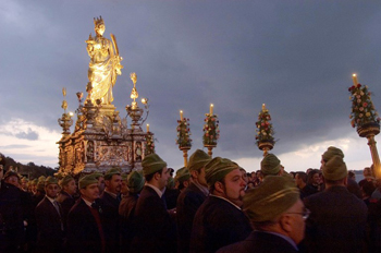 procession syracuse Italy