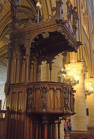 pulpit notre dame